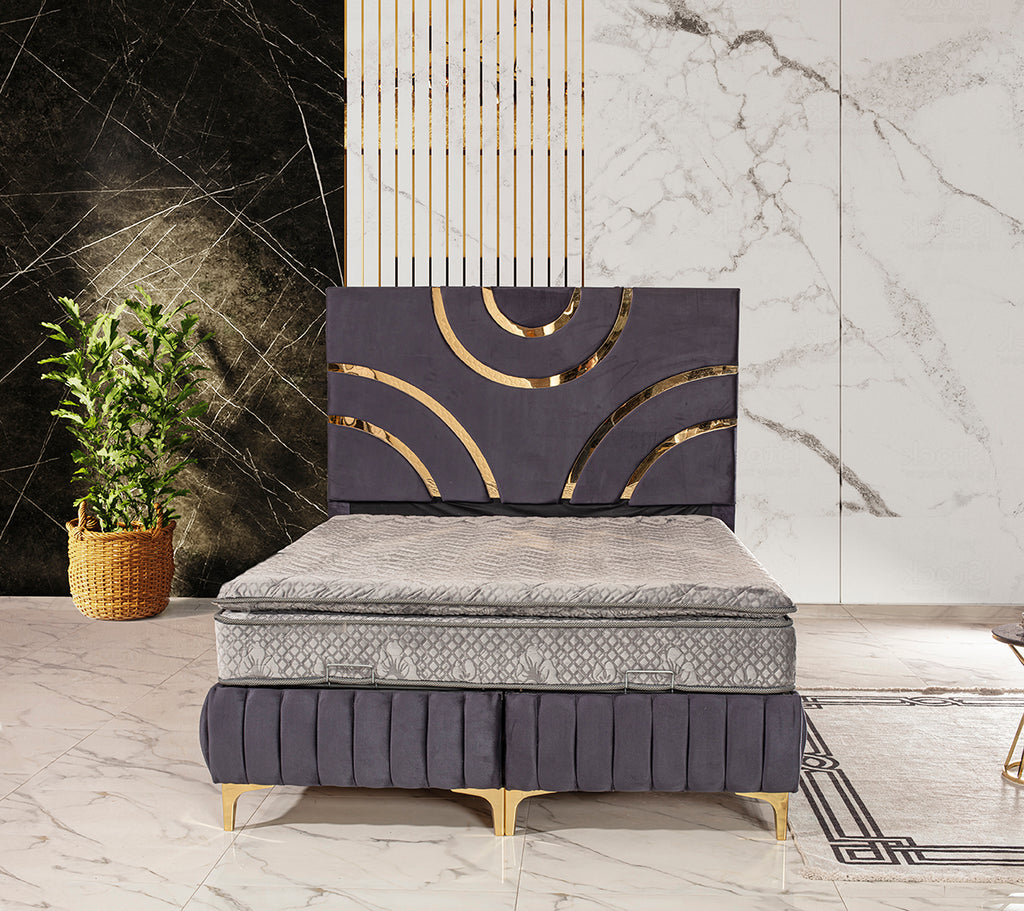 Luxus Boxspringbett „Luna Royal“ – Samt in Dunkellila & Goldene Bögen